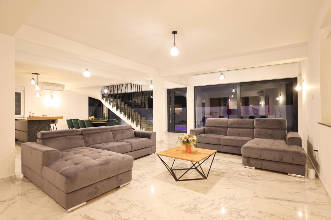 Rhapsody In Green - Luxury Villa In Zadar Crno エクステリア 写真