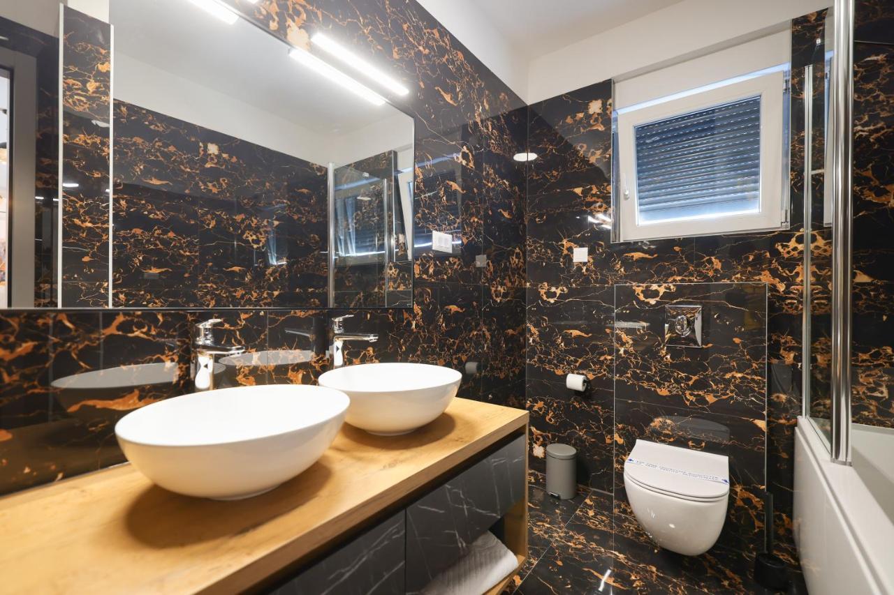 Rhapsody In Green - Luxury Villa In Zadar Crno エクステリア 写真